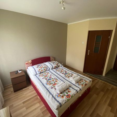 Pokoje Goscinne City Освенцім Екстер'єр фото